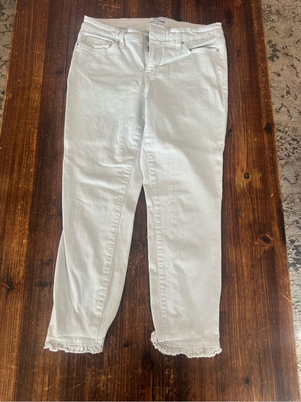 crown & ivy White Ruffle-Hem Girls' Jeans